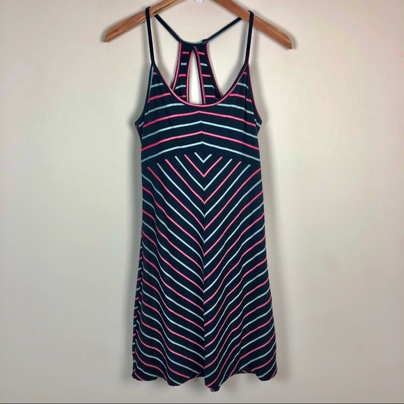 Athletic dresses with built in bra Outlet